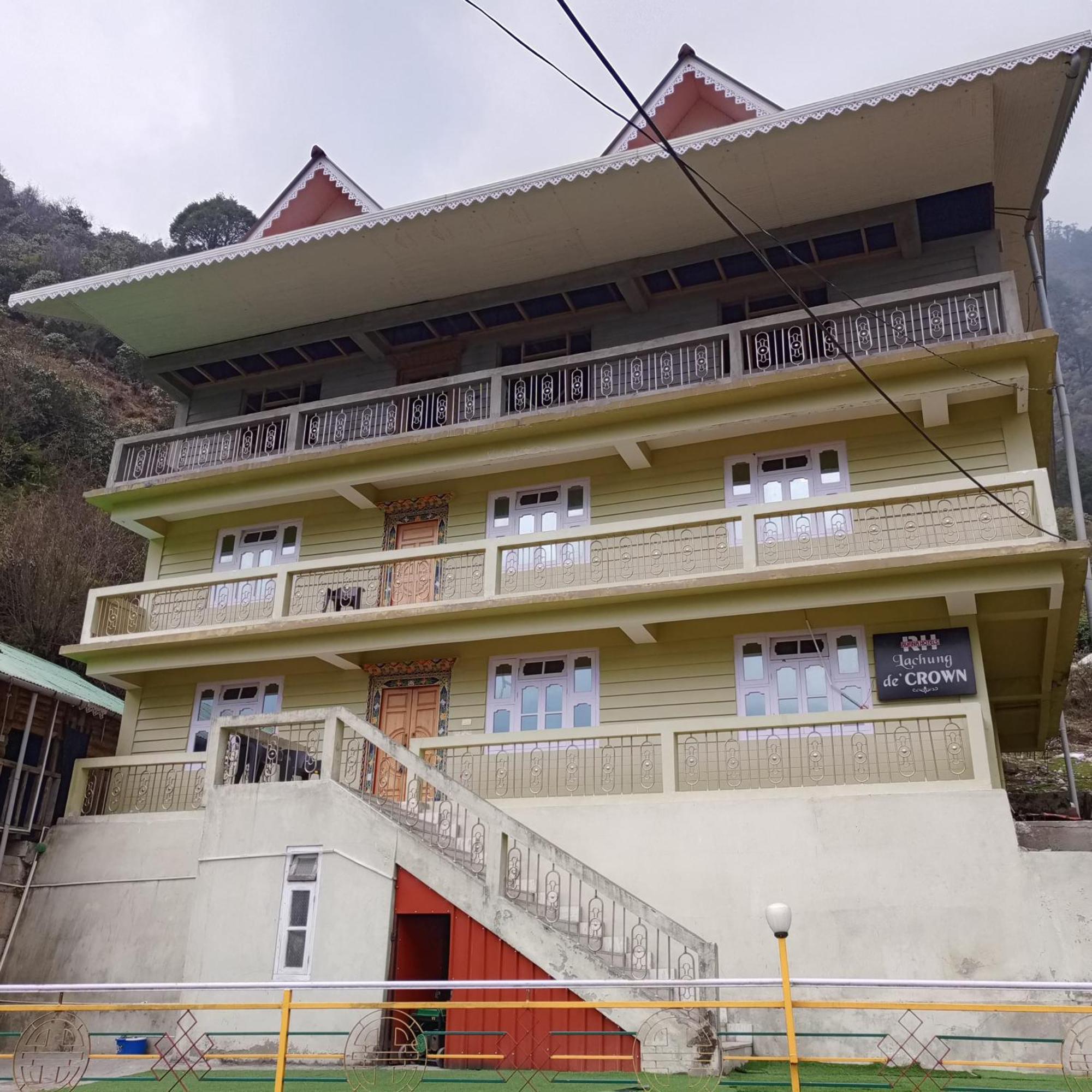 Rufina Lachung De'Crown Hotel Bagian luar foto